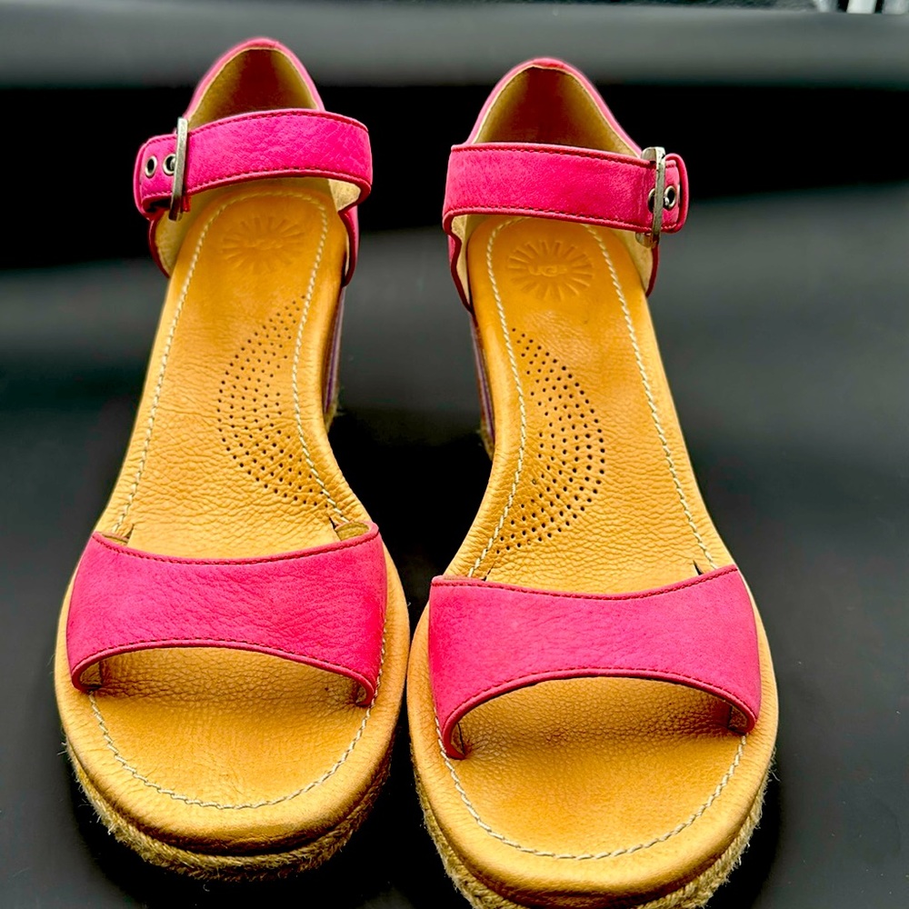 UGG Australia Wedge sandal